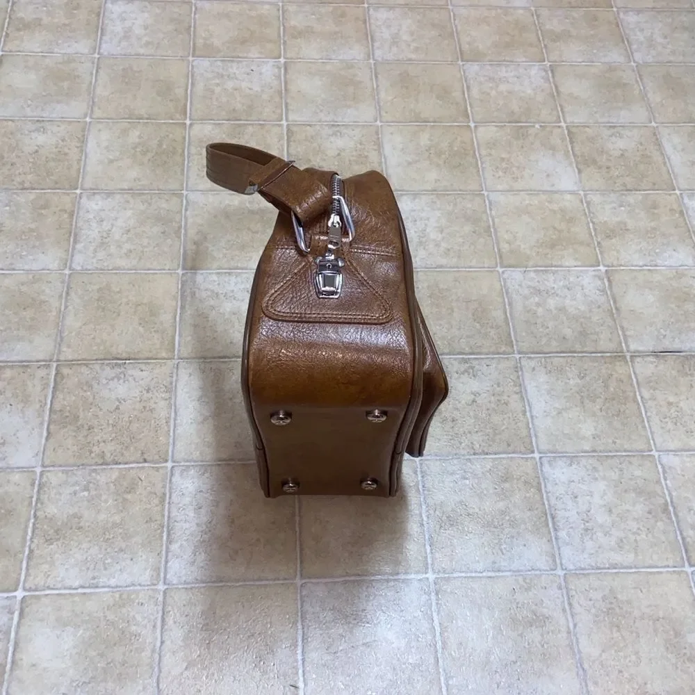 VTG,American Tourister Made In Taiwan Premium Brown Vinyl Duffel Bag